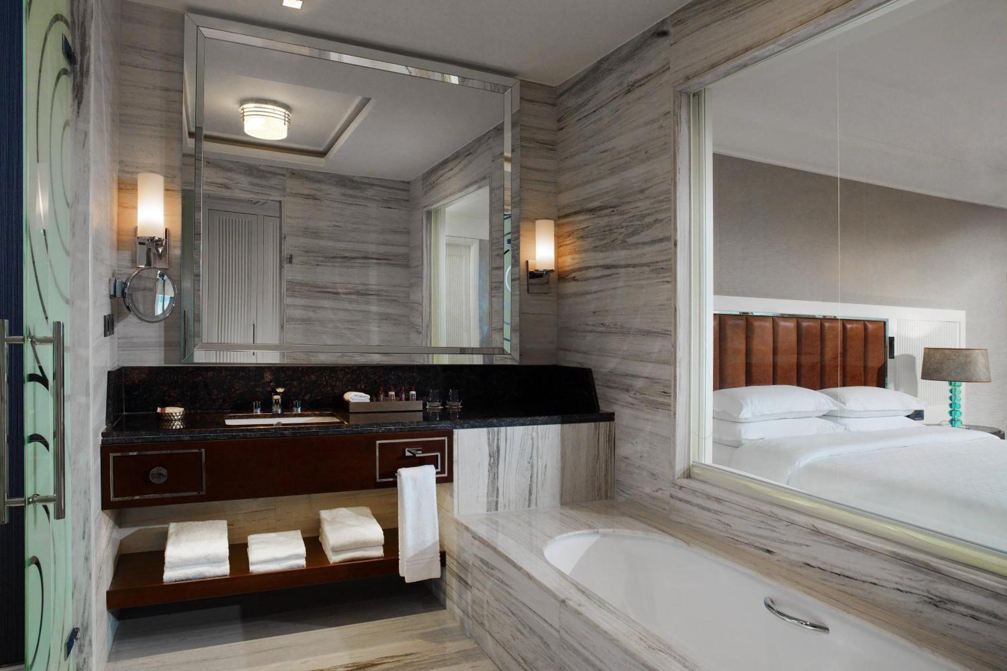 Sheraton Grand Adana Bagian luar foto
