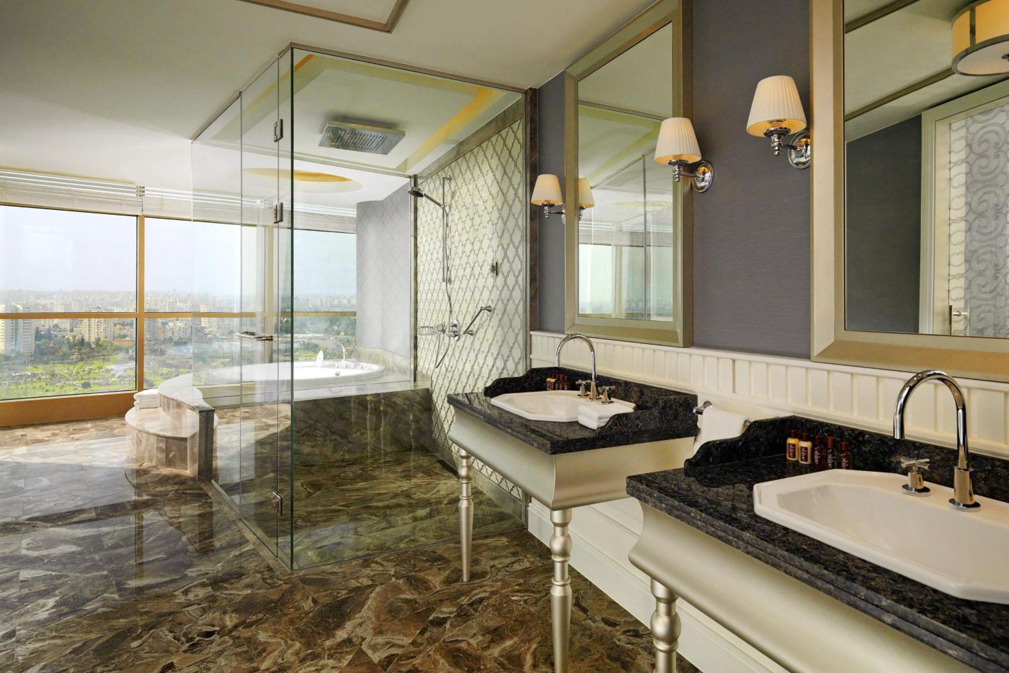 Sheraton Grand Adana Bagian luar foto