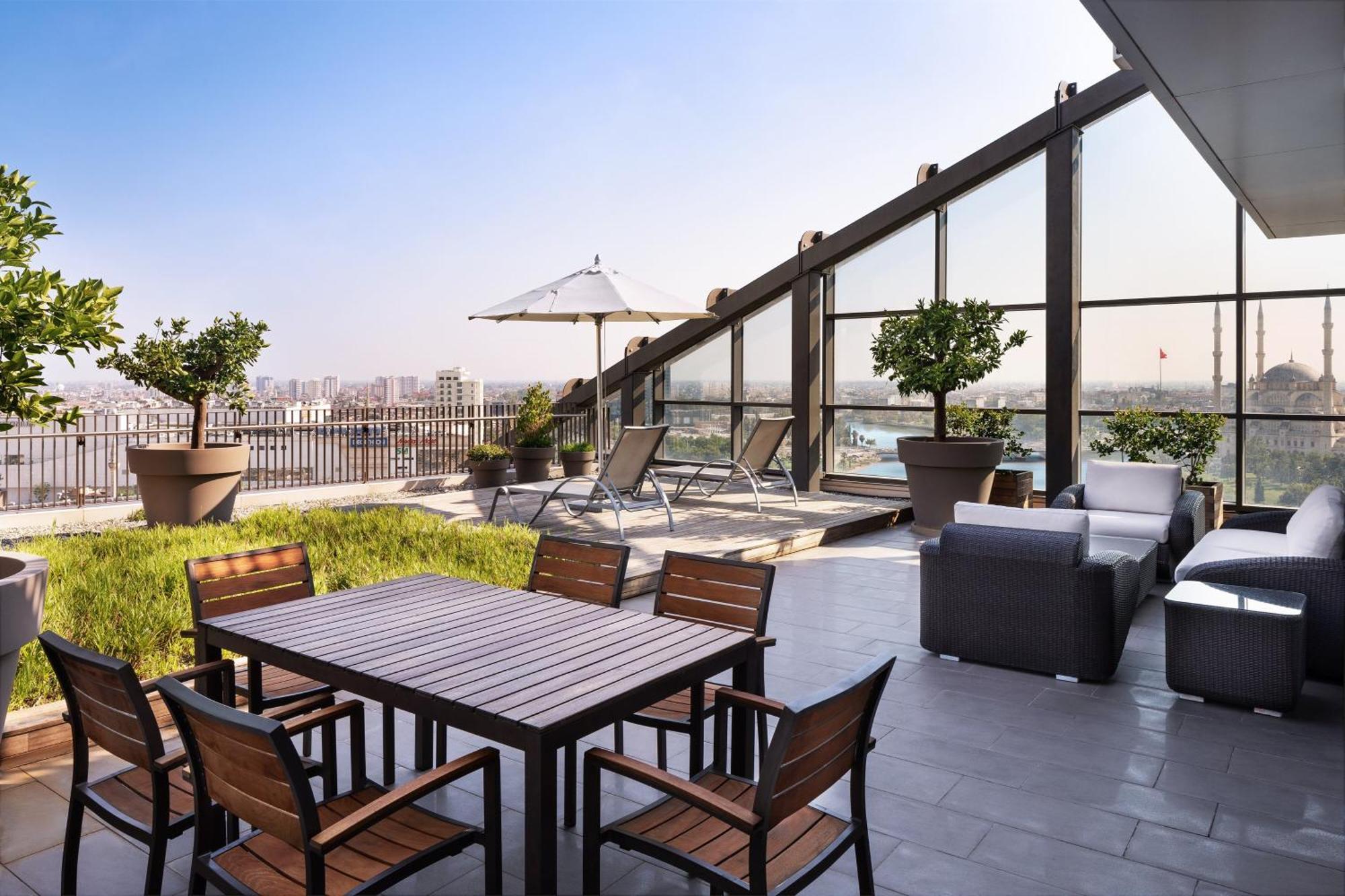 Sheraton Grand Adana Bagian luar foto