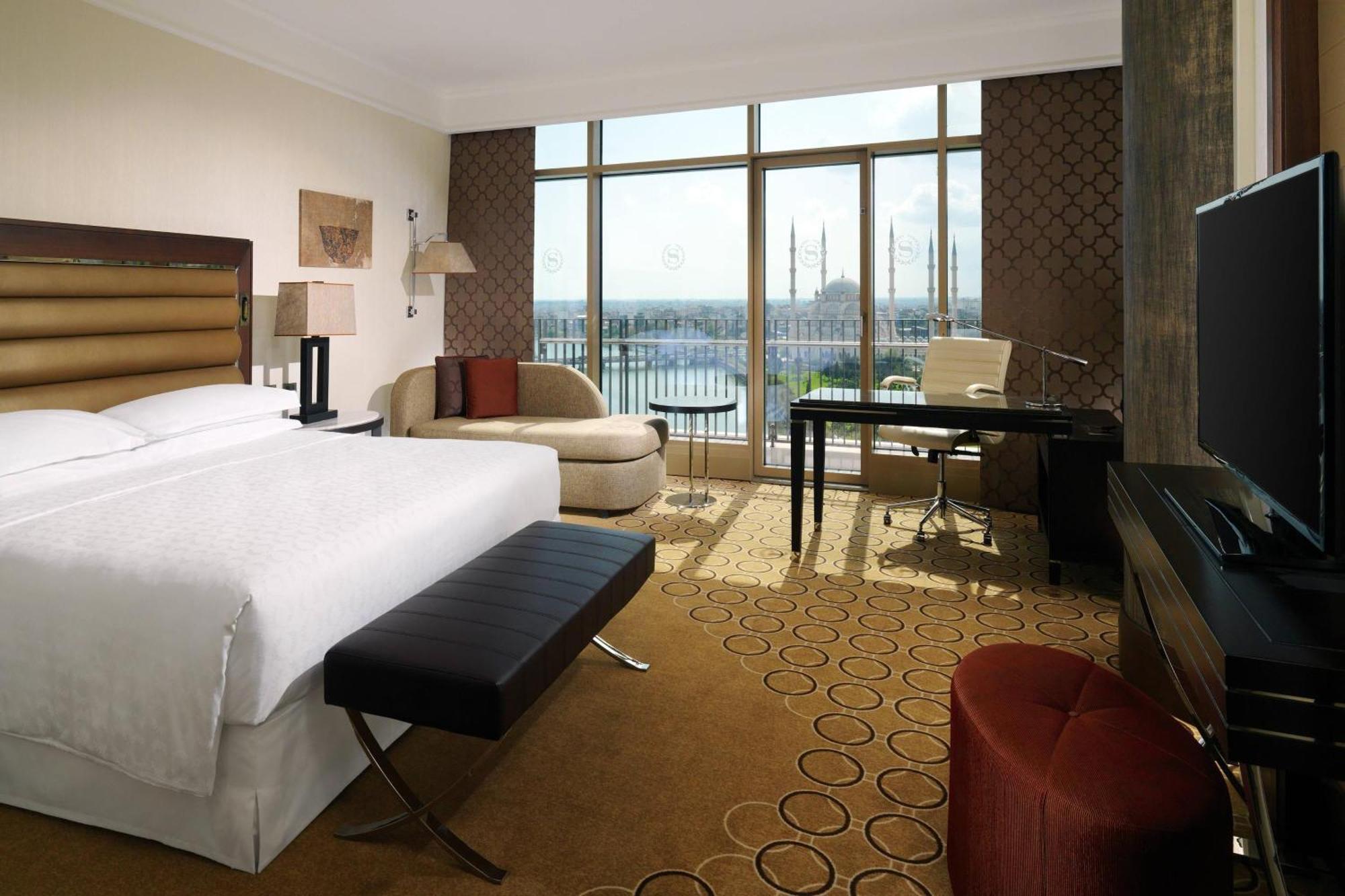 Sheraton Grand Adana Bagian luar foto