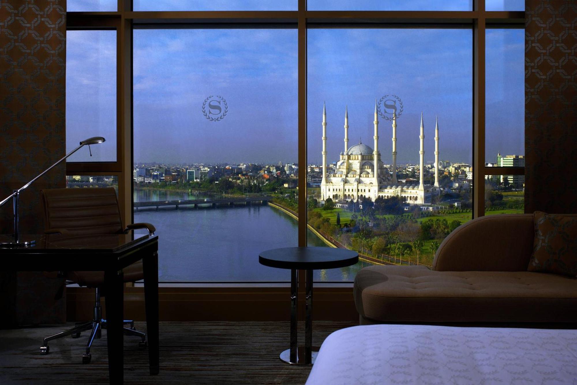 Sheraton Grand Adana Bagian luar foto